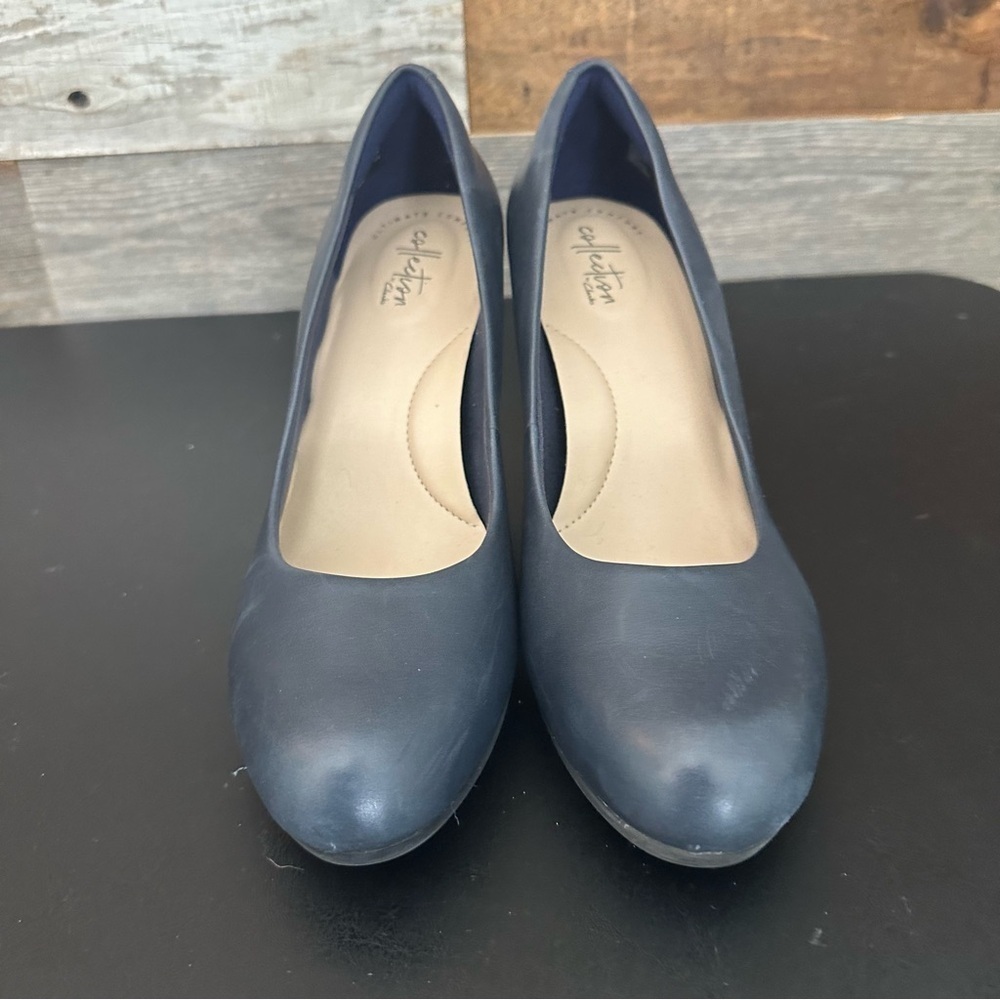 Clarks Women's Adriel Viola Dress Pump‎ size 10 M Heel Navy Blue Business Casual - Picture 5 of 9